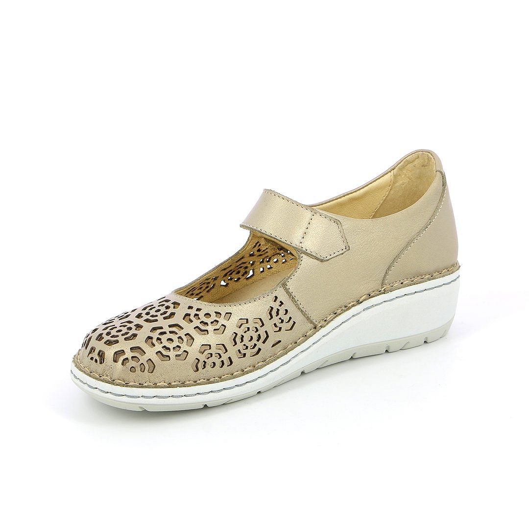 ladies comfort flats